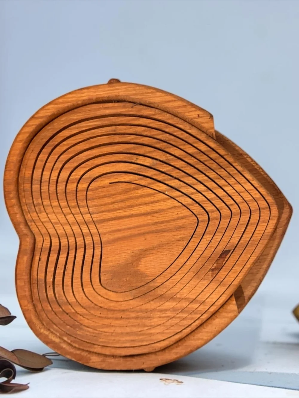Vintage Heart-Shaped Nested Wood Basket Set with Handle – Mid-Century Decorative